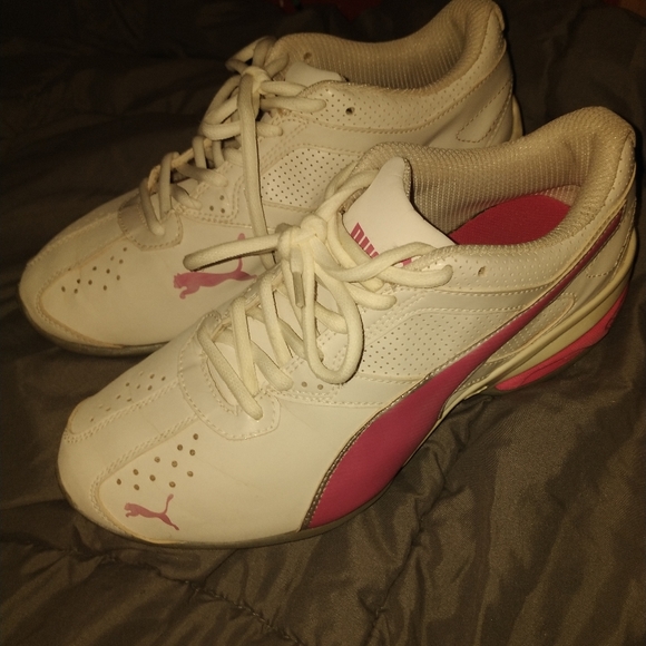 Puma shoes - Picture 3 of 6